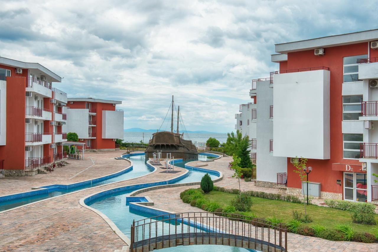 Privilege Beach Apartments スヴェティ・ヴラス エクステリア 写真