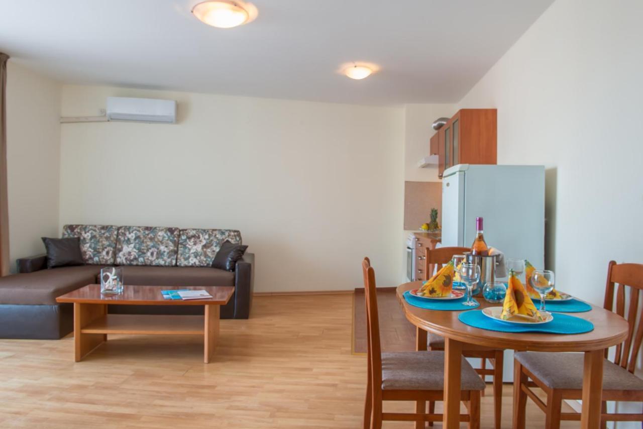 Privilege Beach Apartments スヴェティ・ヴラス エクステリア 写真