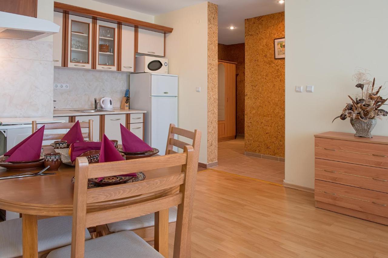 Privilege Beach Apartments スヴェティ・ヴラス エクステリア 写真